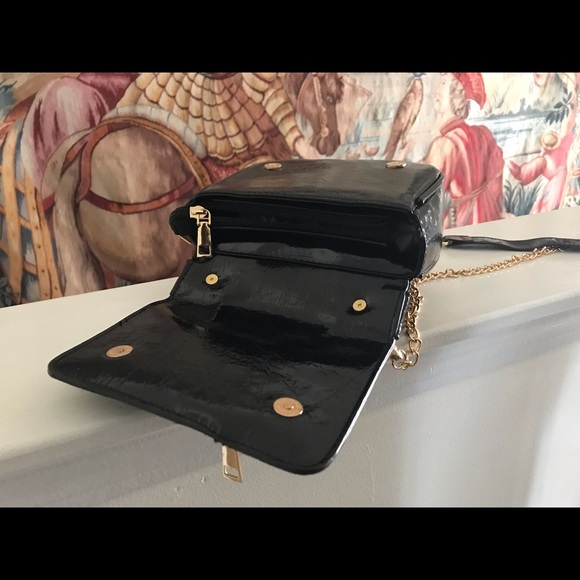 Adorable & Unique Black & Gold Motorcycle Jacket Bag! - Picture 9 of 16